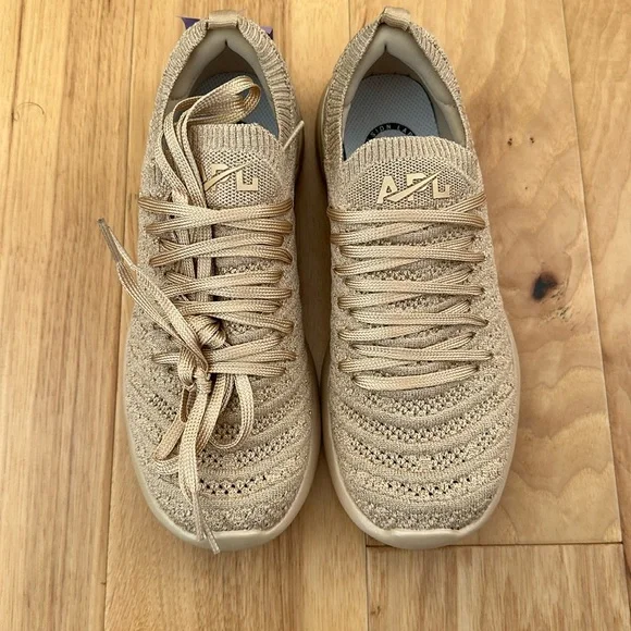 APL TechLoom Wave in Champagne - Picture 3 of 6